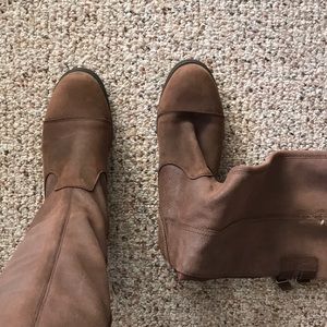 Sorel Snow Boots. Worn once.